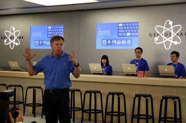 Apple's Ron Johnson discusses the store